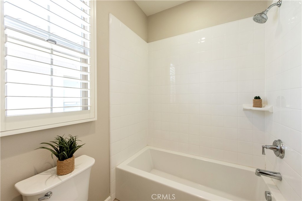 146 Rotunda Property Photo 22