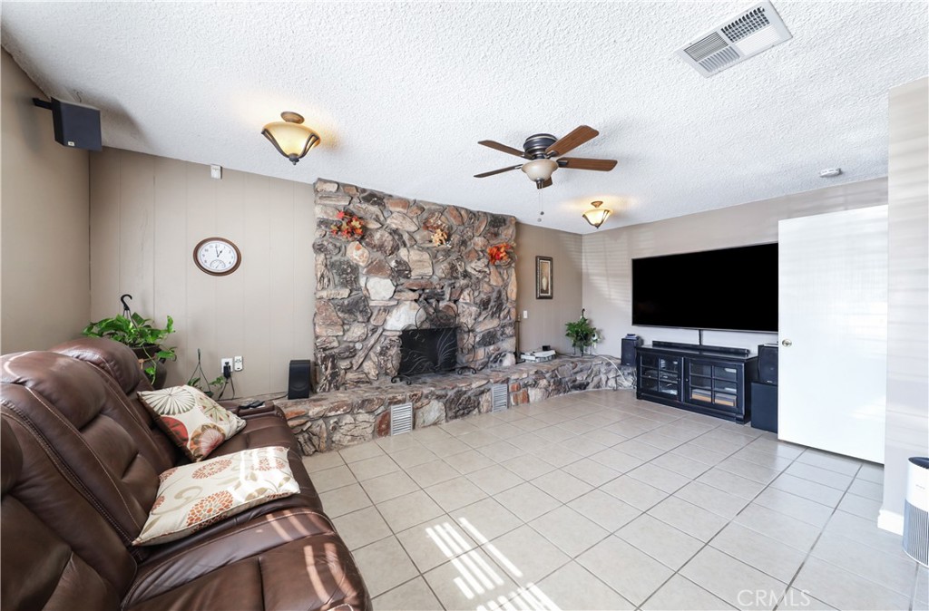 140 Langford Property Photo 23