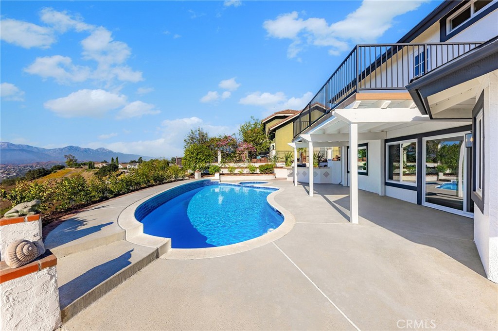 22105 Birds Eye Dr Property Photo 49