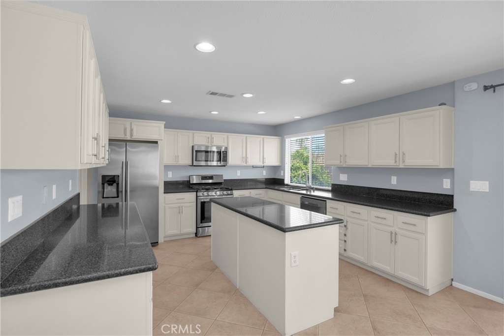 32092 Zion Way Property Photo 11
