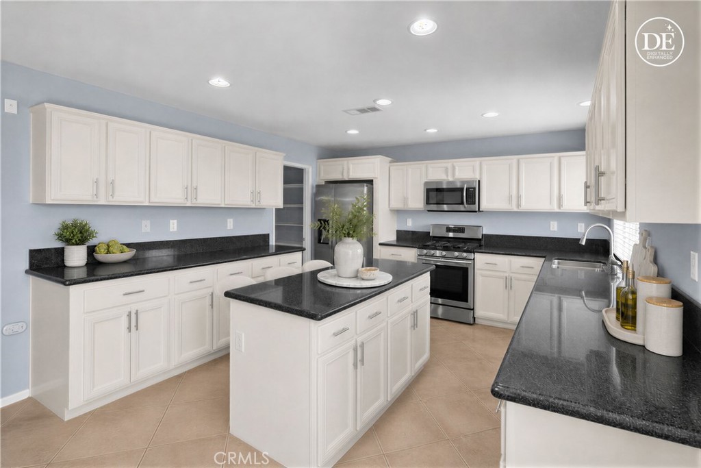 32092 Zion Way Property Photo 12