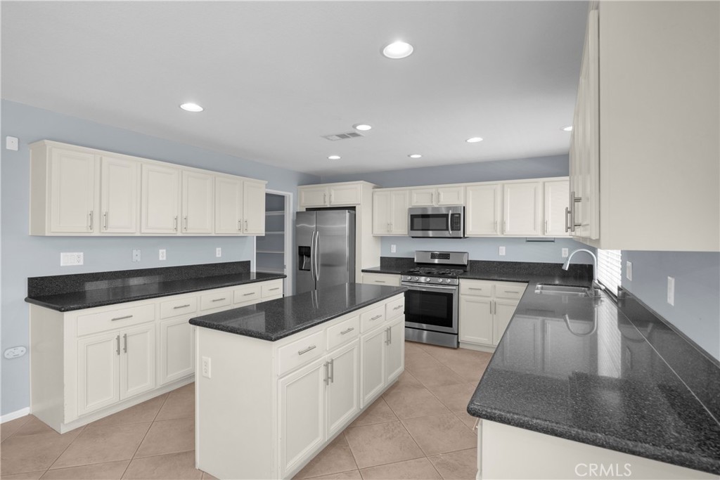 32092 Zion Way Property Photo 13