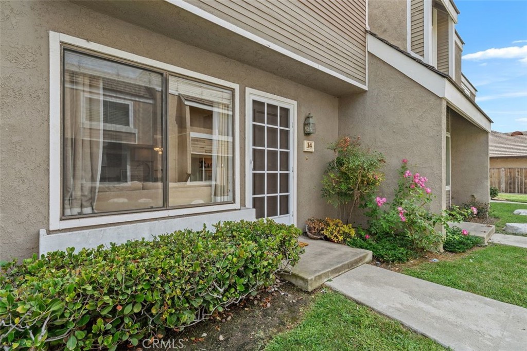 14 Greenleaf Property Photo 2