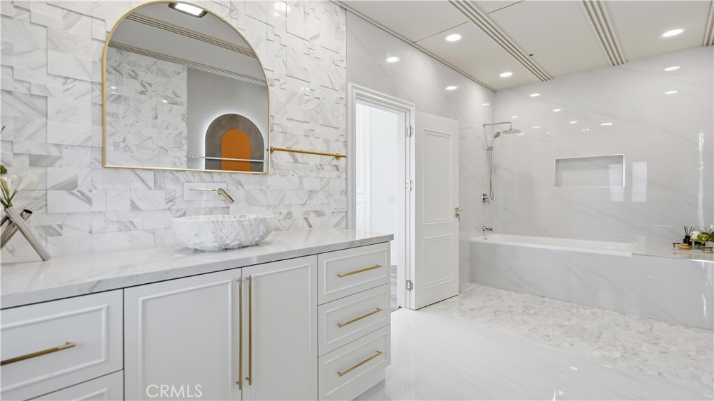 22 Palma Valley Property Photo 48
