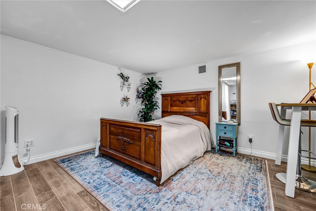 2504 University Property Photo 19