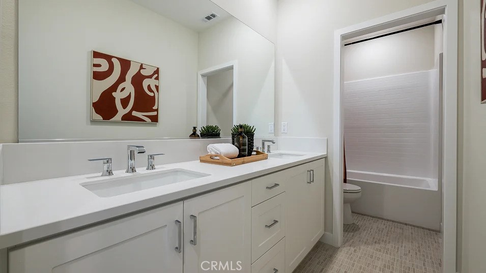 2146 Aneto Way Property Photo 14