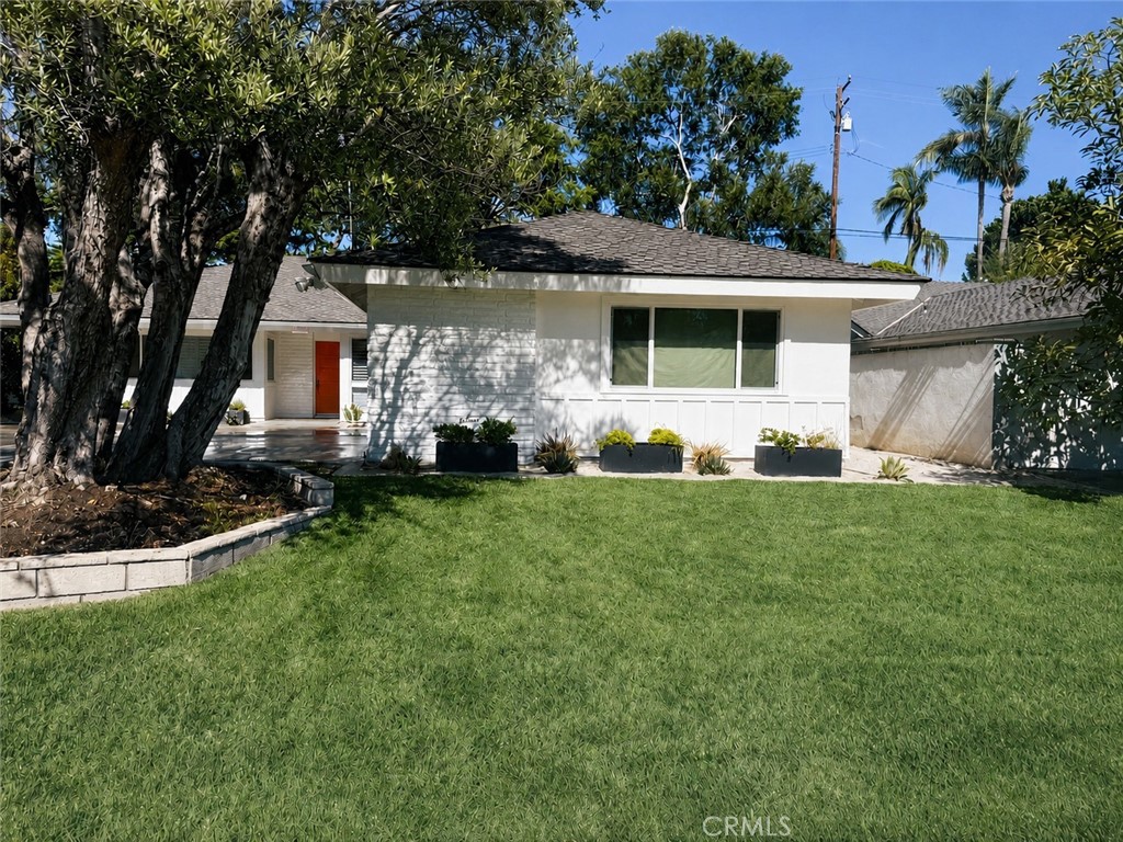 1344 Avolencia Property Photo 5