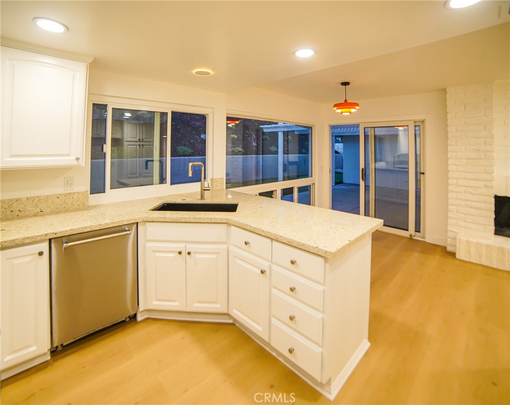 1344 Avolencia Property Photo 18