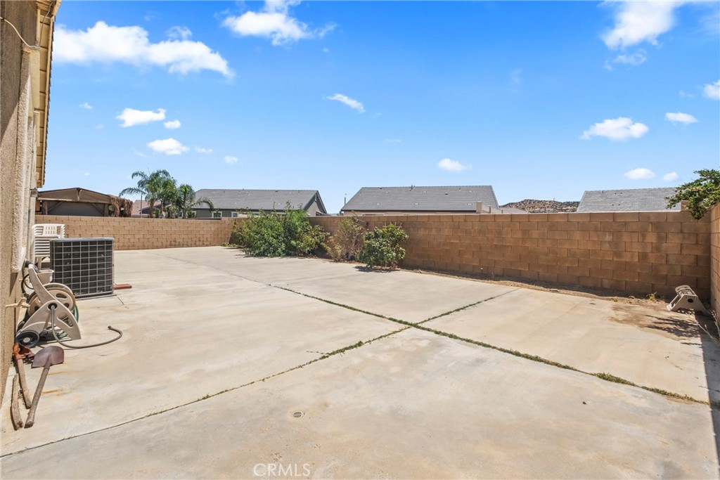 1814 Amargosa Property Photo 27