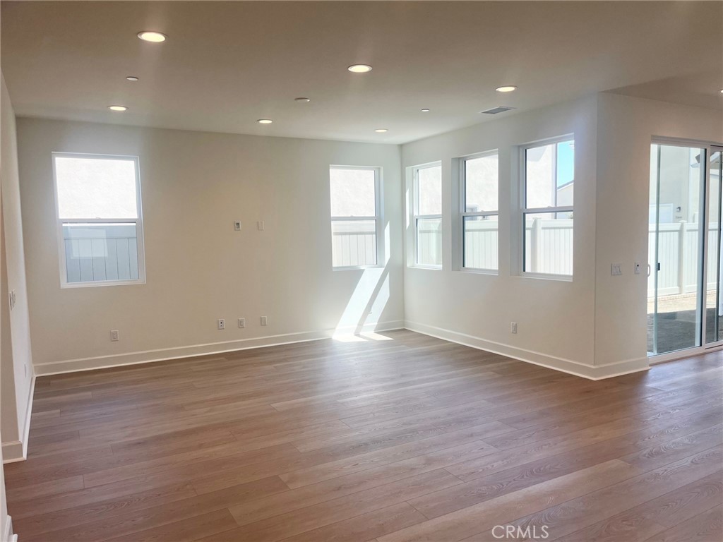 523 Tracy Place Property Photo 3