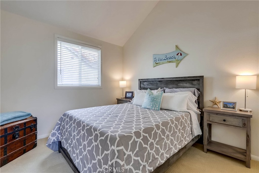 225 20th Property Photo 19
