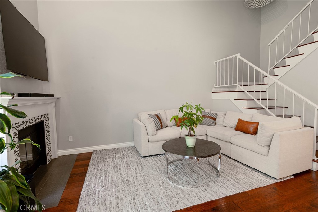 543 Victoria M Property Photo 5