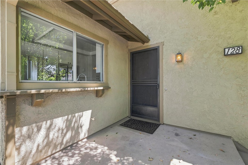 128 Clearbrook Property Photo 2