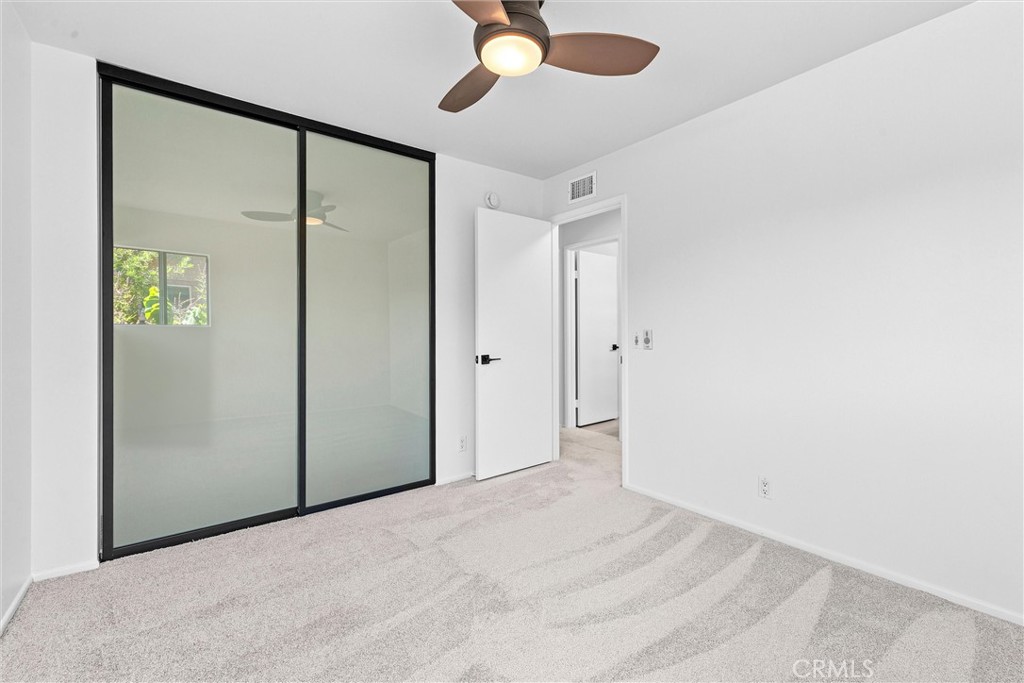 128 Clearbrook Property Photo 19