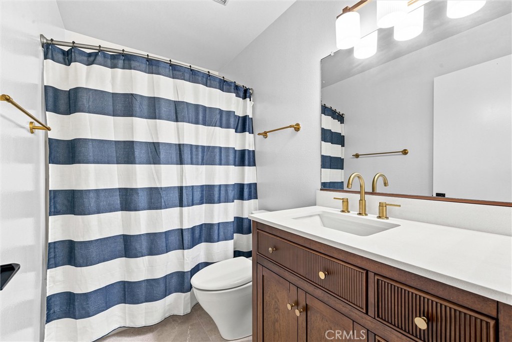 128 Clearbrook Property Photo 20
