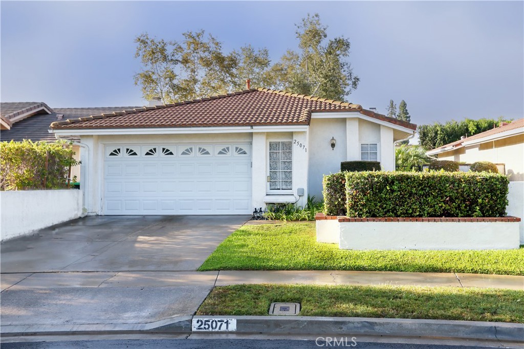 25071 W Sunset Place Property Photo 1