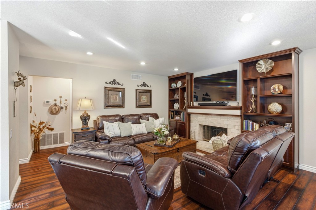 19 Paulownia Property Photo 4