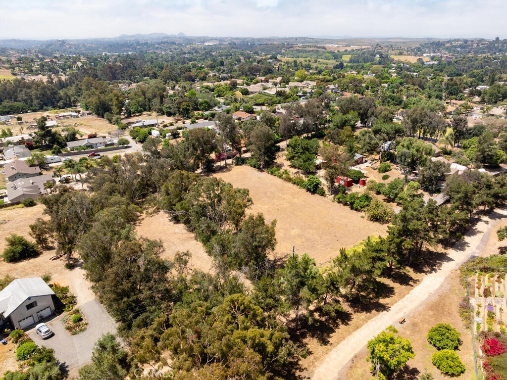 0 Mcdonald Property Photo 26