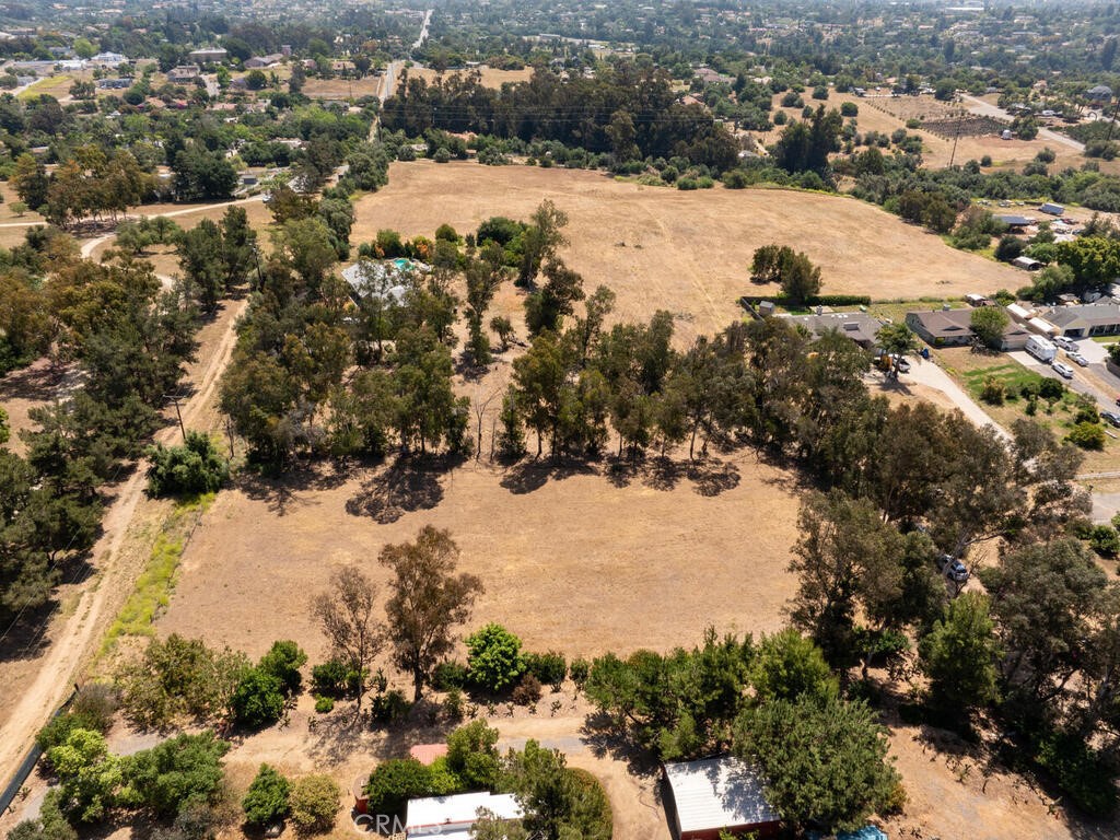 0 Mcdonald Property Photo 32