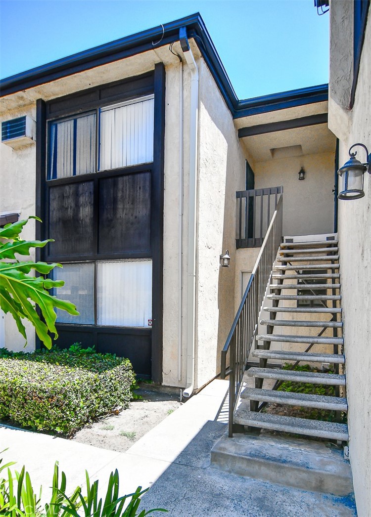 3712 Howard Property Photo 4