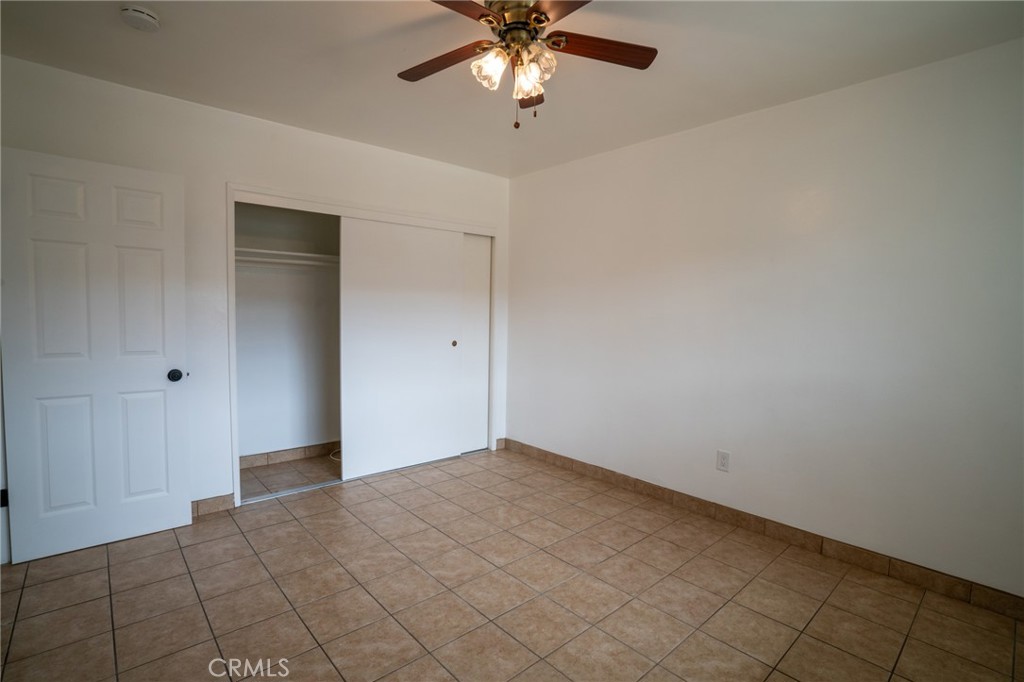 2127 E Almont Avenue Property Photo 7