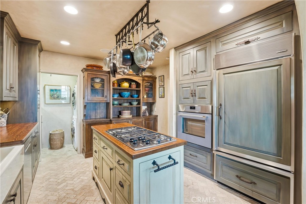 260 High Property Photo 10