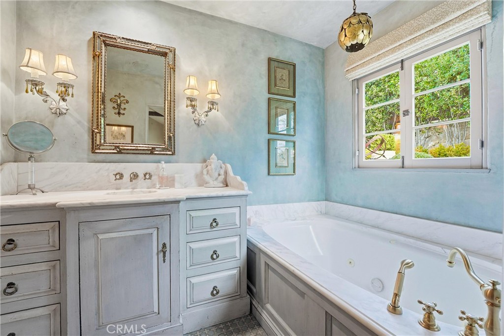 260 High Property Photo 16