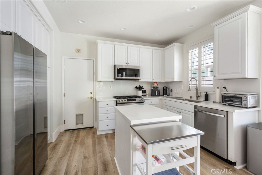 24 Thorp Spring Property Photo 7