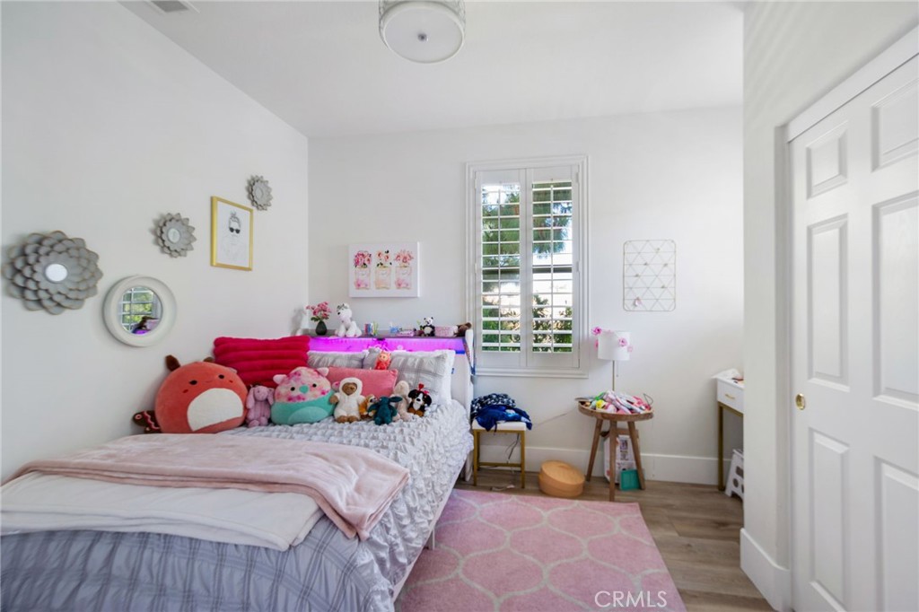 24 Thorp Spring Property Photo 25