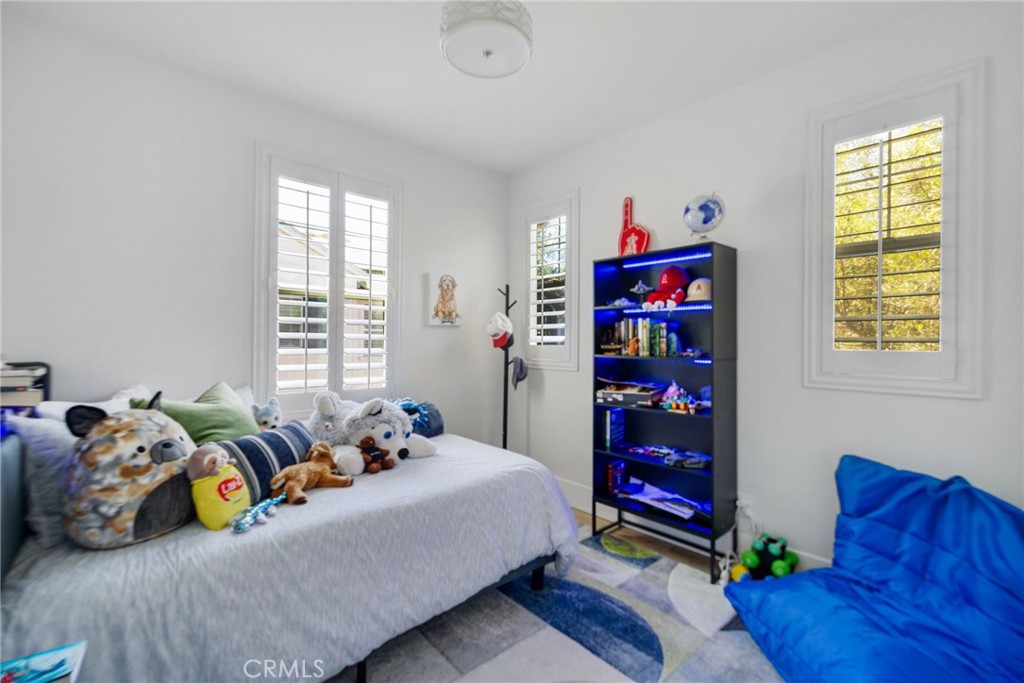 24 Thorp Spring Property Photo 26