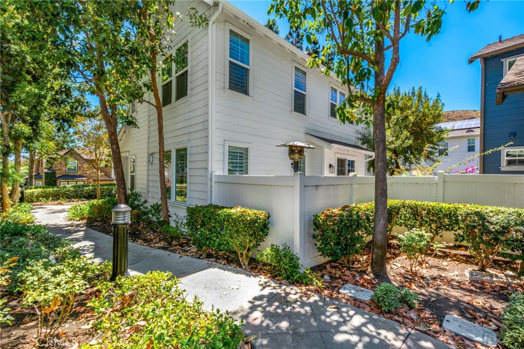 24 Thorp Spring Property Photo 30