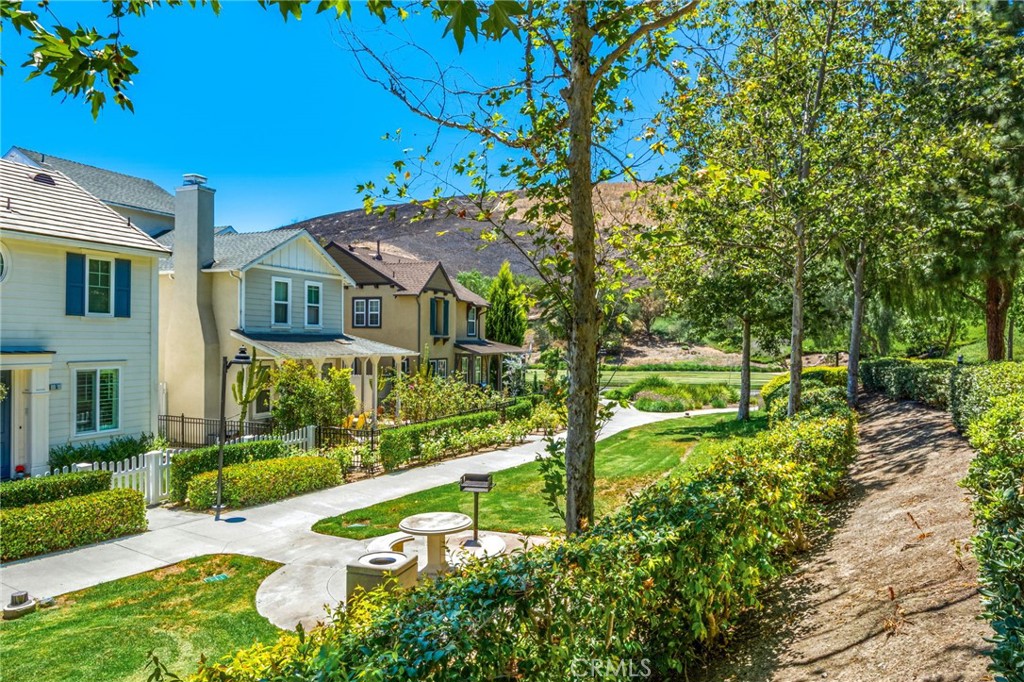 24 Thorp Spring Property Photo 31