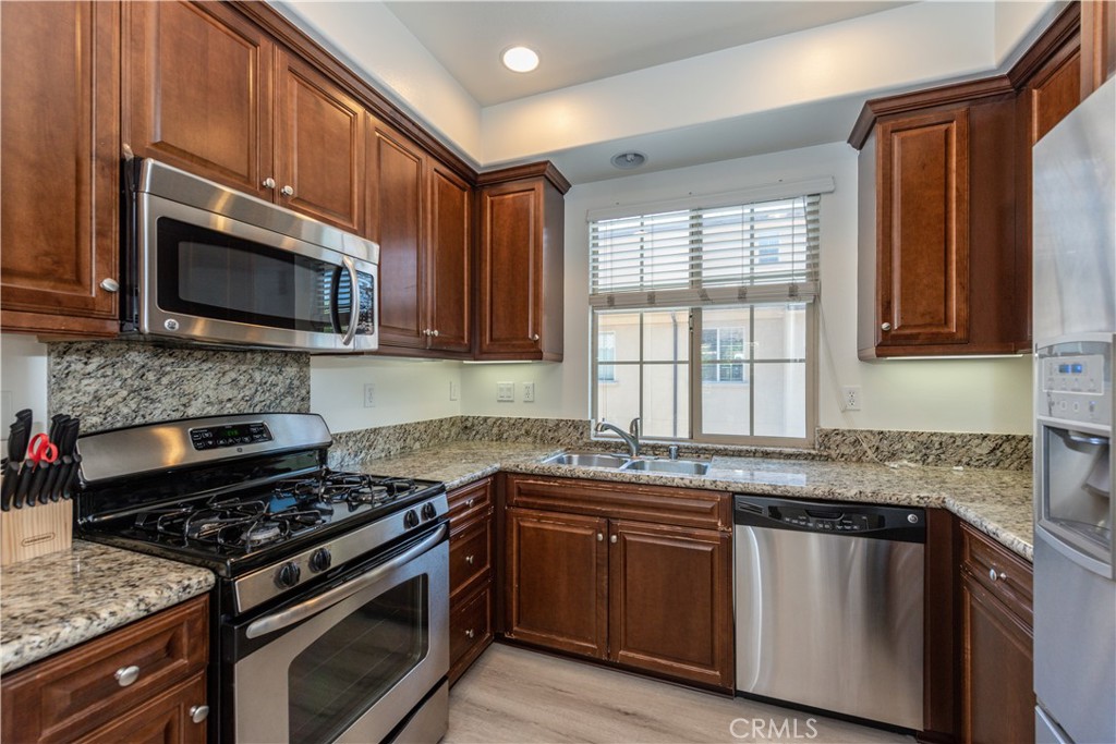 142 Full Moon Property Photo 3
