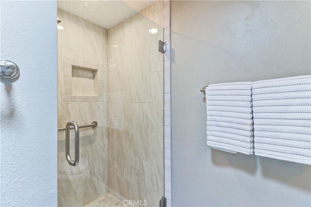 5350 Algarrobo N Property Photo 19