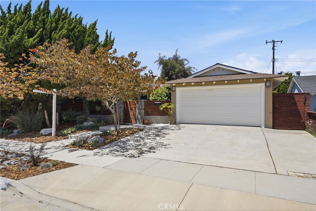 5051 Sisson Drive Property Photo 3