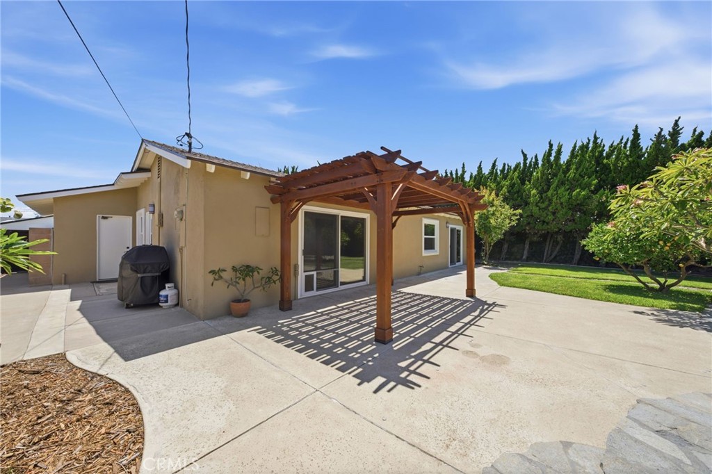 5051 Sisson Drive Property Photo 21