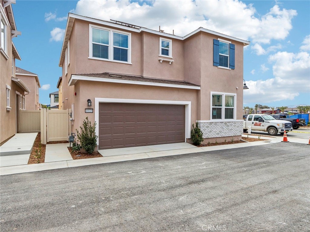 40118 Campos Elegantes Property Photo 3
