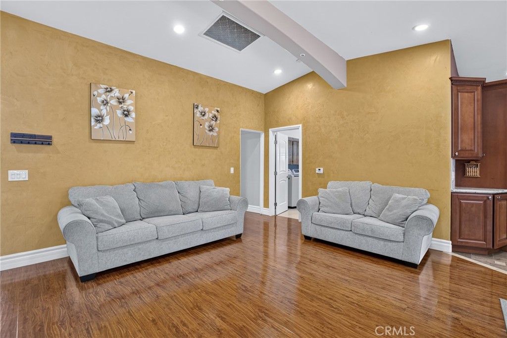 15733 Walbrook Property Photo 6