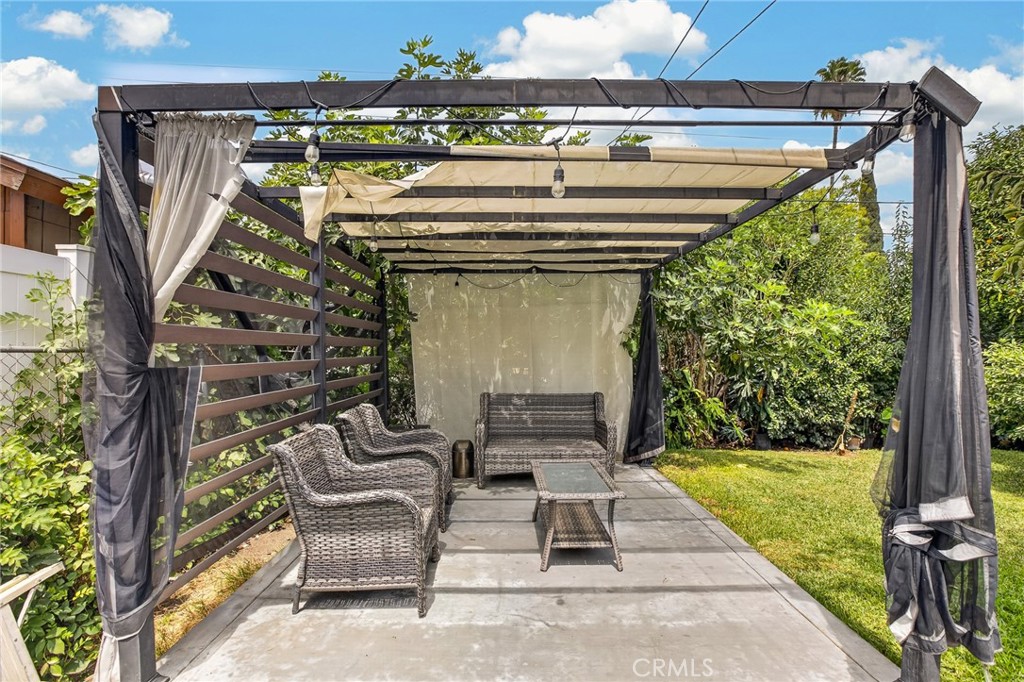 15733 Walbrook Property Photo 31