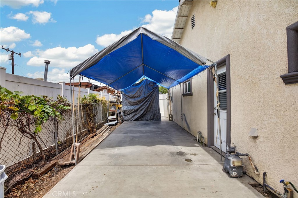 15733 Walbrook Property Photo 32