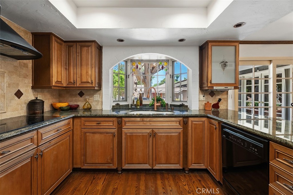 1632 Se Skyline Drive Property Photo 10