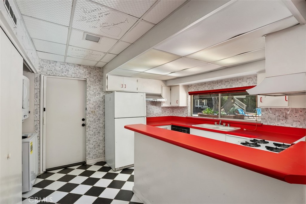 1632 Se Skyline Drive Property Photo 41