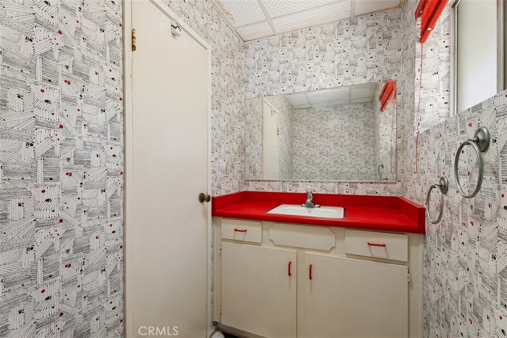 1632 Se Skyline Drive Property Photo 42