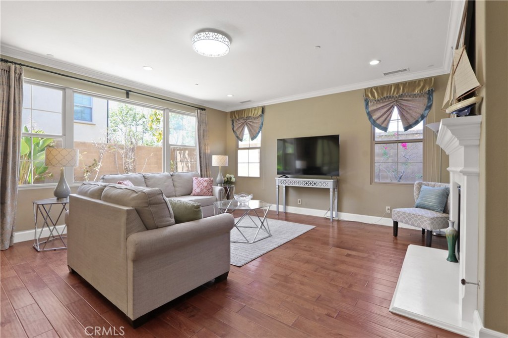 67 Hazelton Property Photo 5
