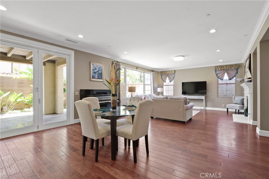 67 Hazelton Property Photo 6
