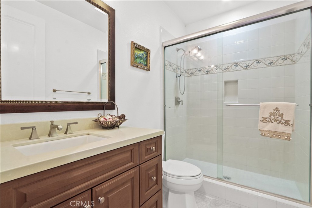 67 Hazelton Property Photo 12