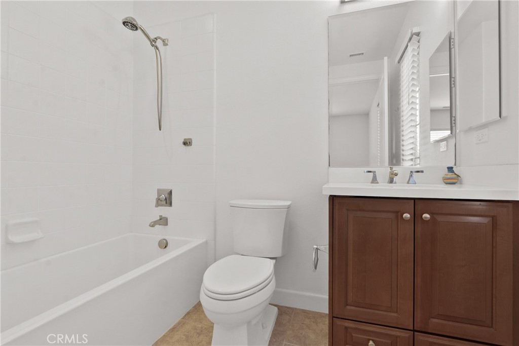 67 Hazelton Property Photo 21