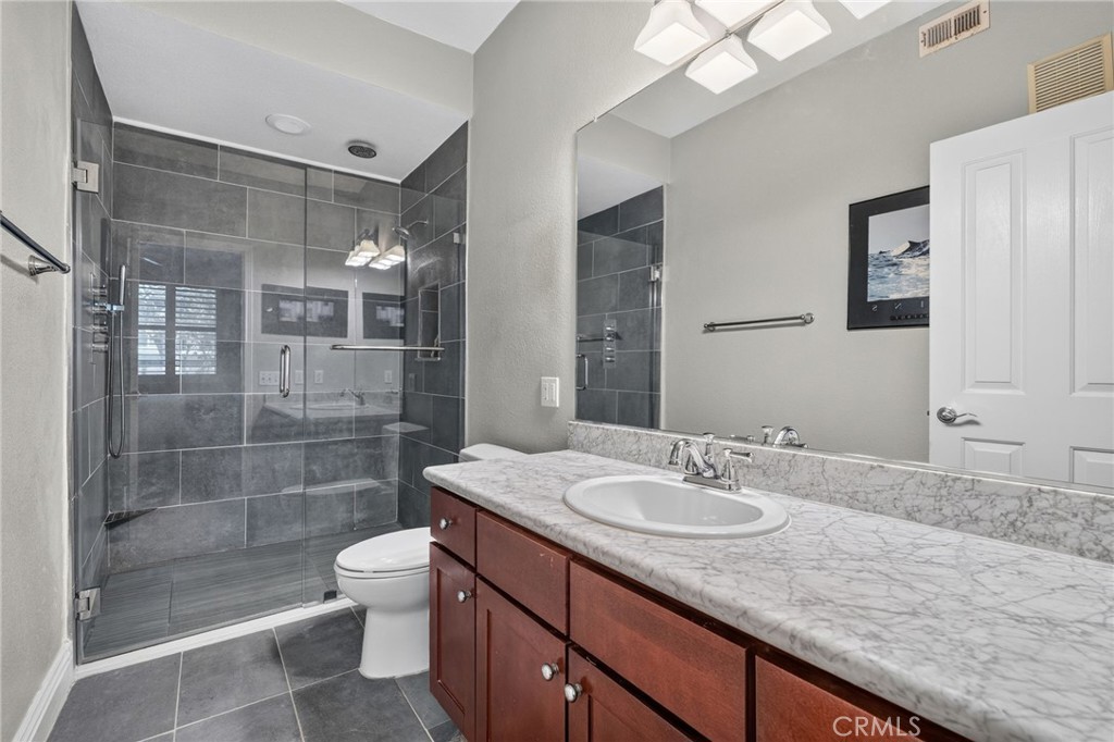 22681 Oakgrove 127 Property Photo 16