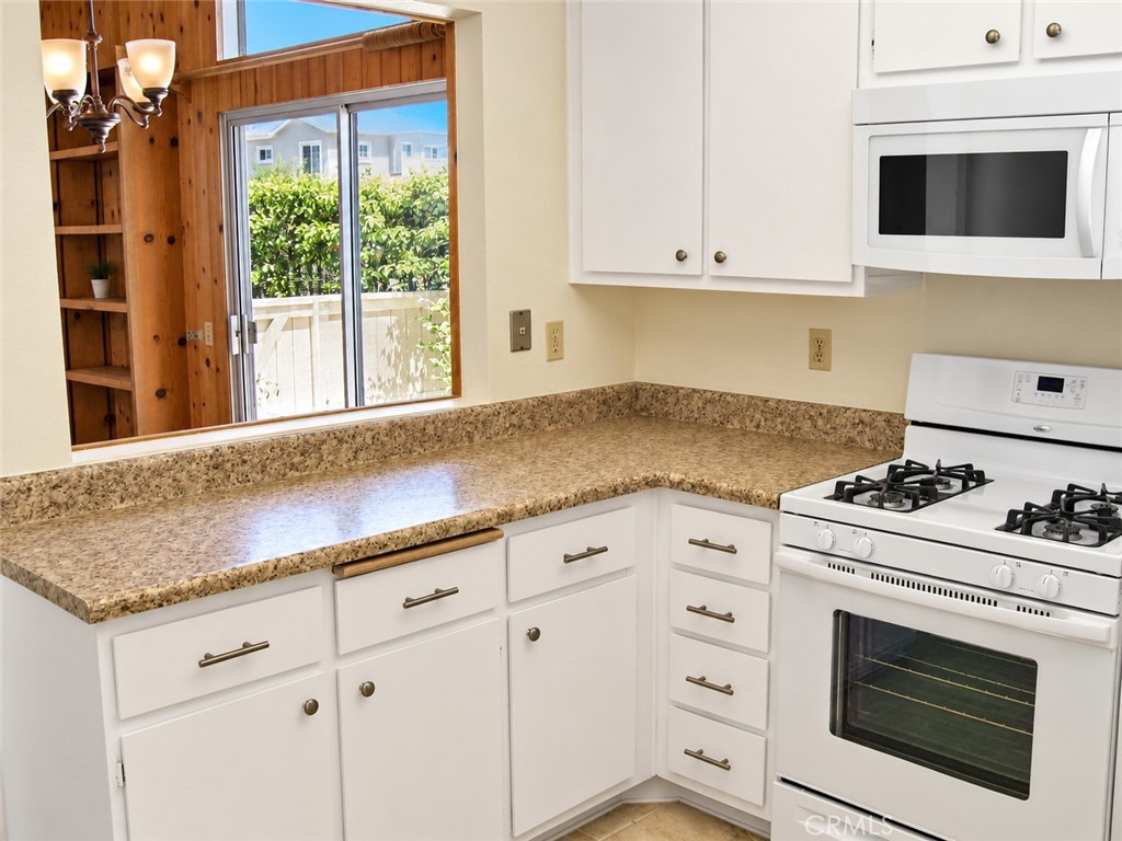 12 Spring Buck Property Photo 3