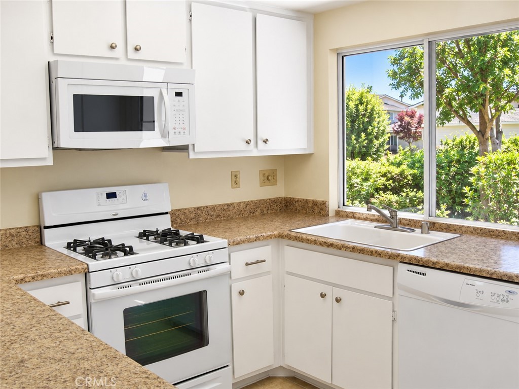12 Spring Buck Property Photo 4